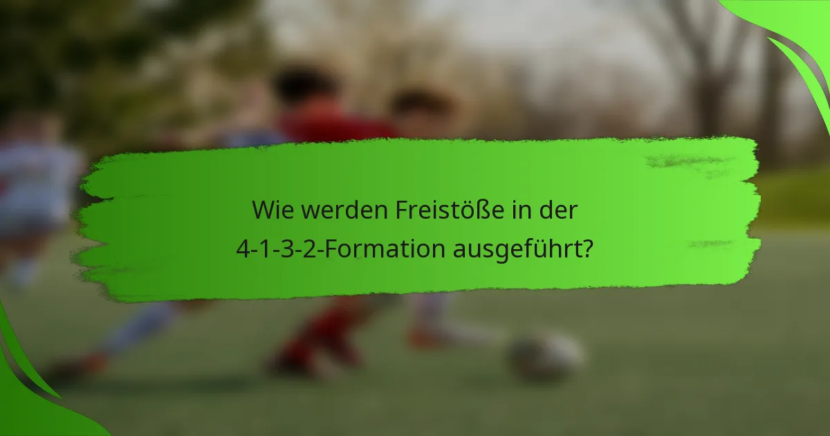 Wie werden Freistöße in der 4-1-3-2-Formation ausgeführt?